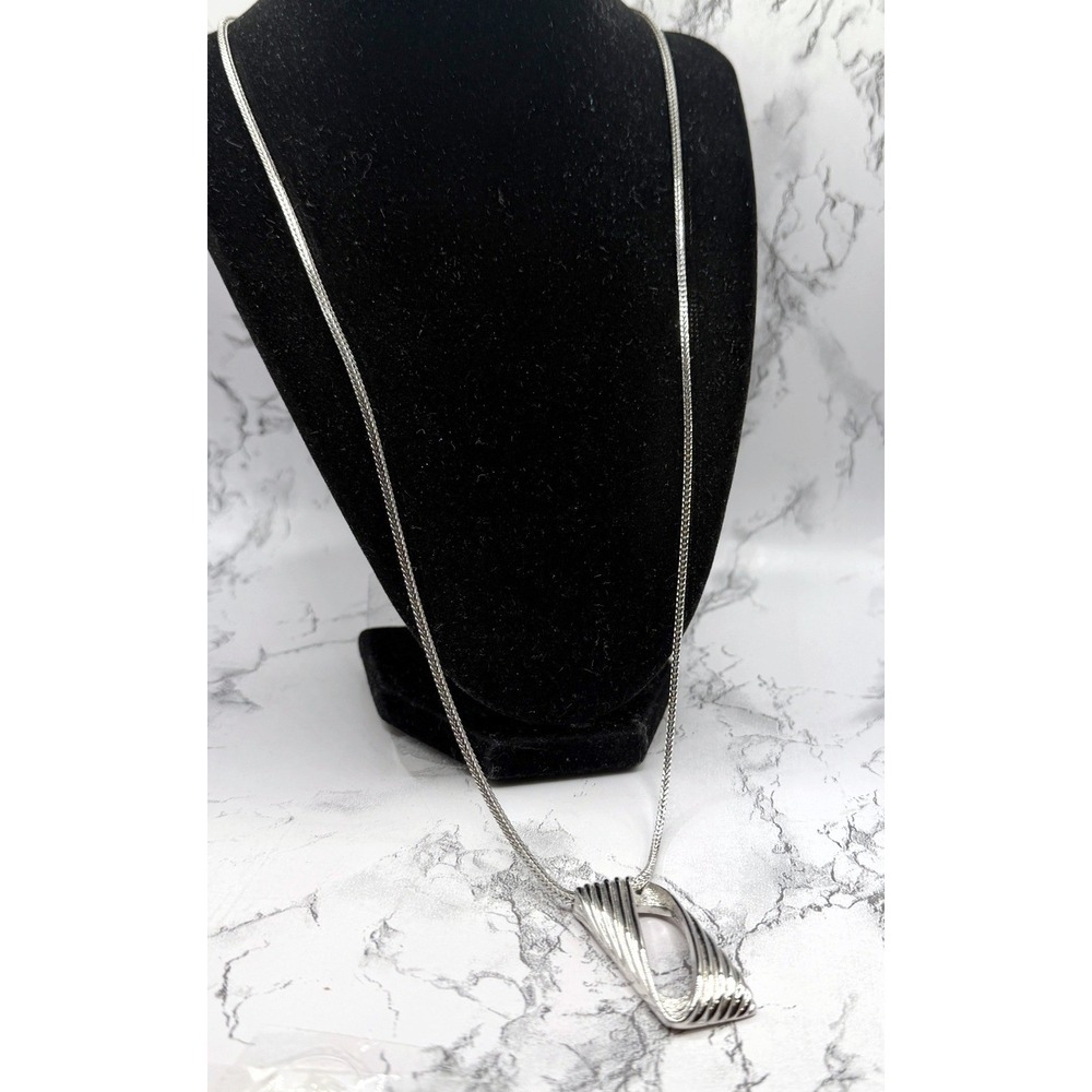 Monet Silver Pendant Necklace Modernist Long Chain Signed 26" - Picture 4 of 8